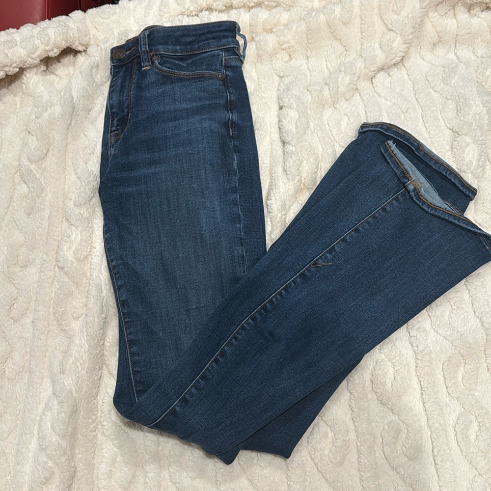 American eagle, flare, dark wash jeans